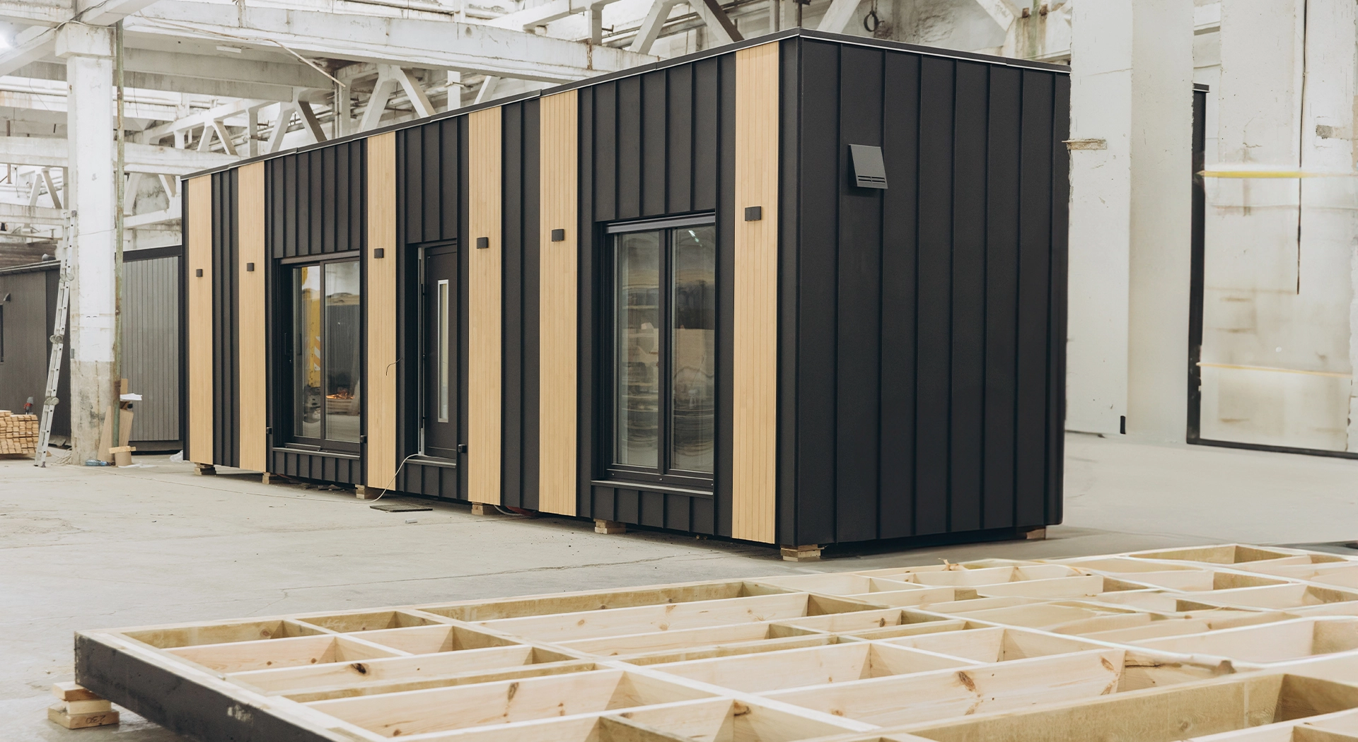 Prefabricated commercial building